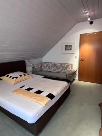 Zimmer Zum Wohlfuehlen Eching  Eksteriør bilde